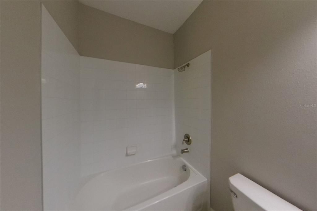 For Rent: $2,249 (3 beds, 2 baths, 1612 Square Feet)