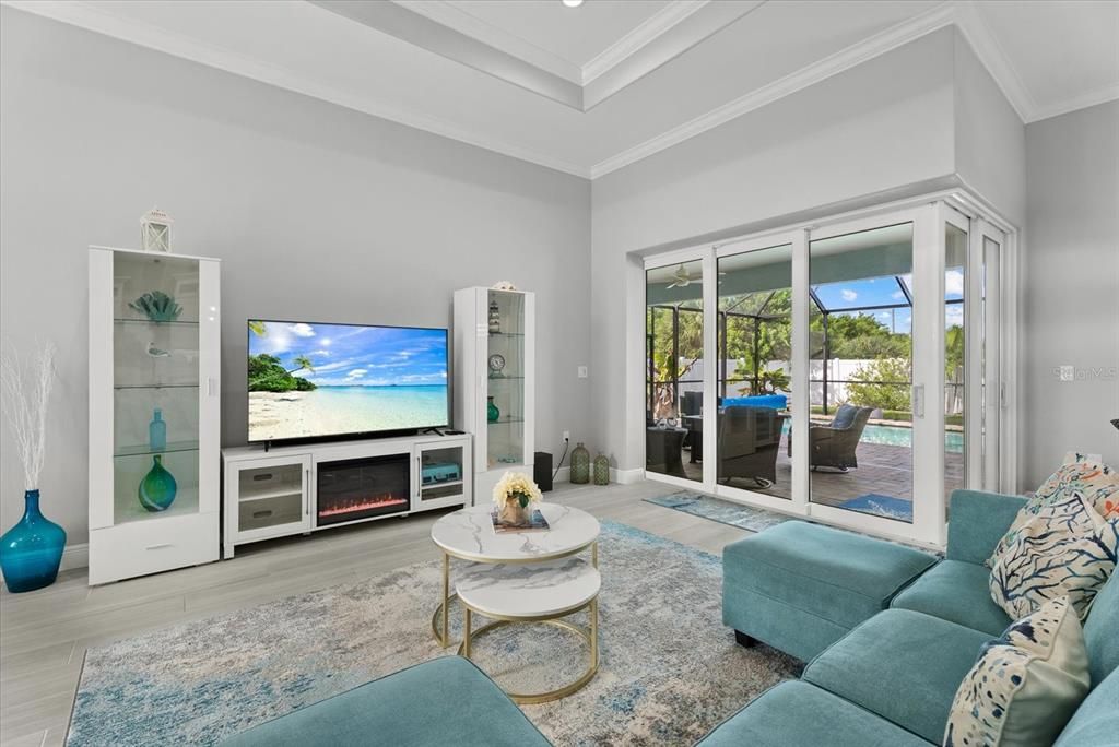 Active With Contract: $524,900 (3 beds, 2 baths, 1660 Square Feet)