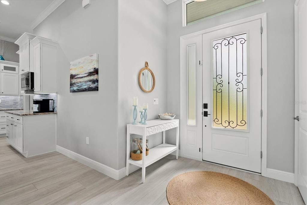 Active With Contract: $524,900 (3 beds, 2 baths, 1660 Square Feet)