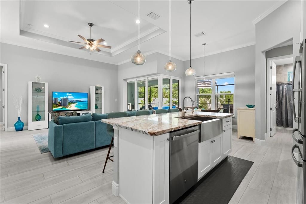 Active With Contract: $524,900 (3 beds, 2 baths, 1660 Square Feet)