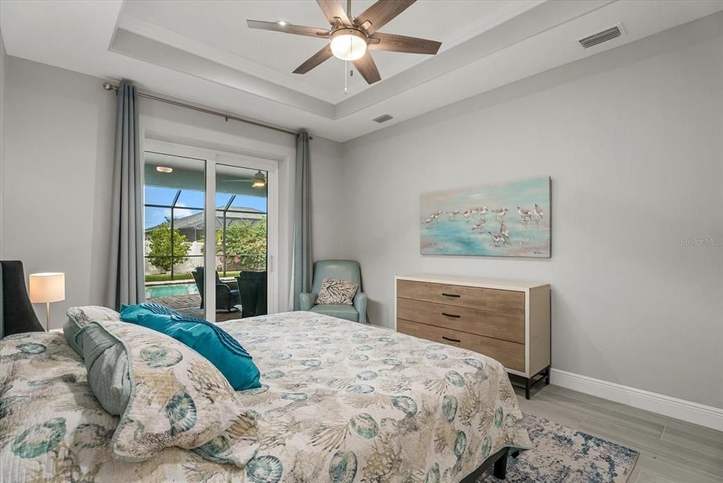 Active With Contract: $524,900 (3 beds, 2 baths, 1660 Square Feet)
