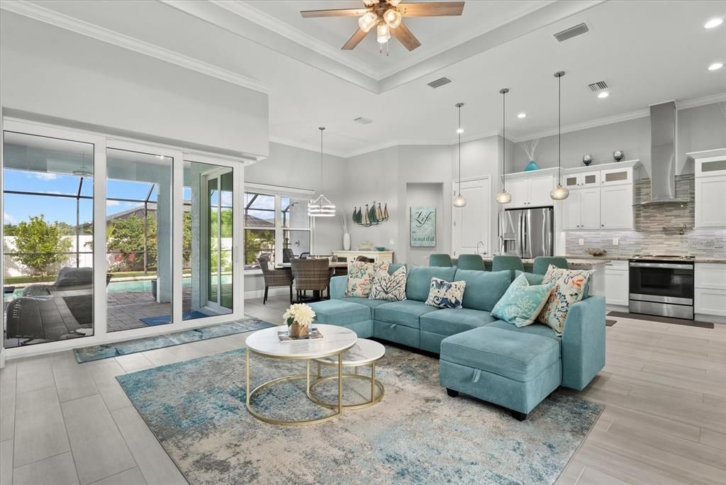 Active With Contract: $524,900 (3 beds, 2 baths, 1660 Square Feet)