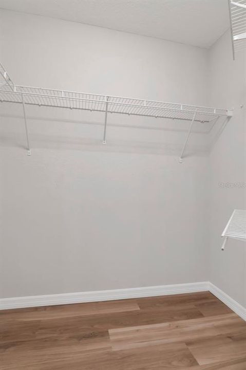 En Venta: $519,000 (4 camas, 3 baños, 2372 Pies cuadrados)