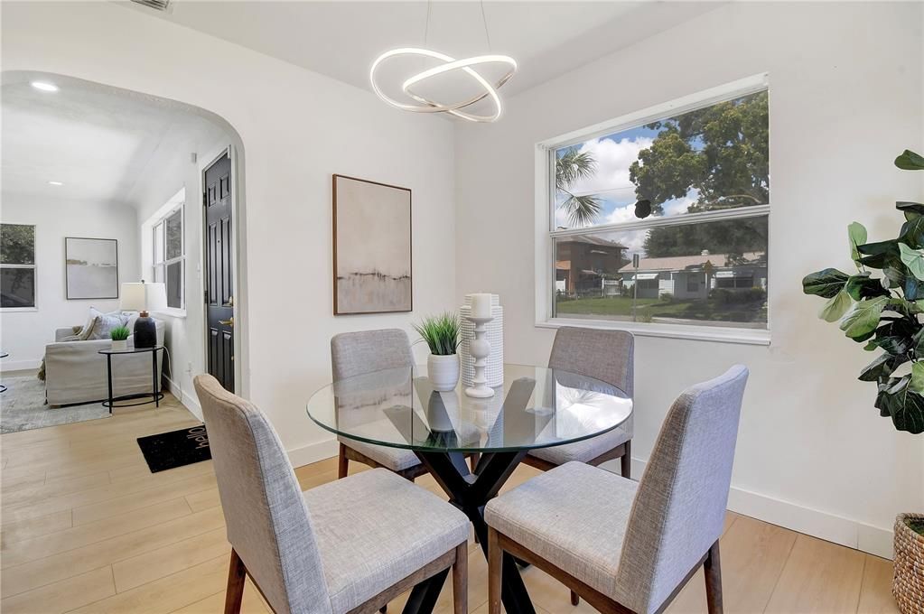 For Sale: $329,900 (2 beds, 1 baths, 1301 Square Feet)