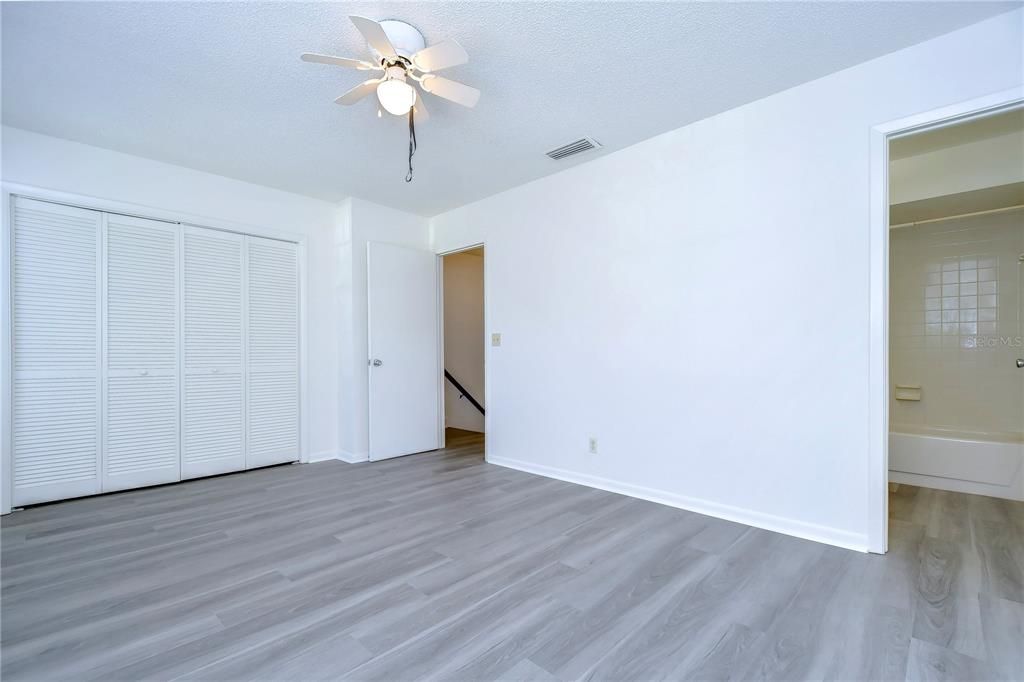 For Sale: $214,500 (2 beds, 2 baths, 1223 Square Feet)