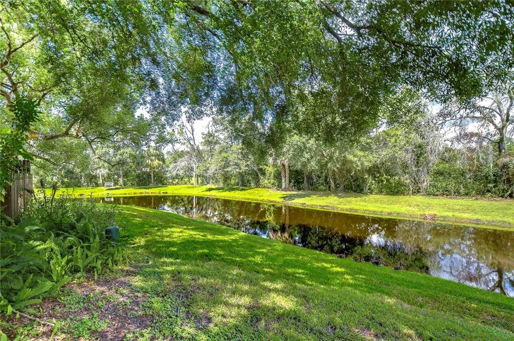 For Sale: $214,500 (2 beds, 2 baths, 1223 Square Feet)