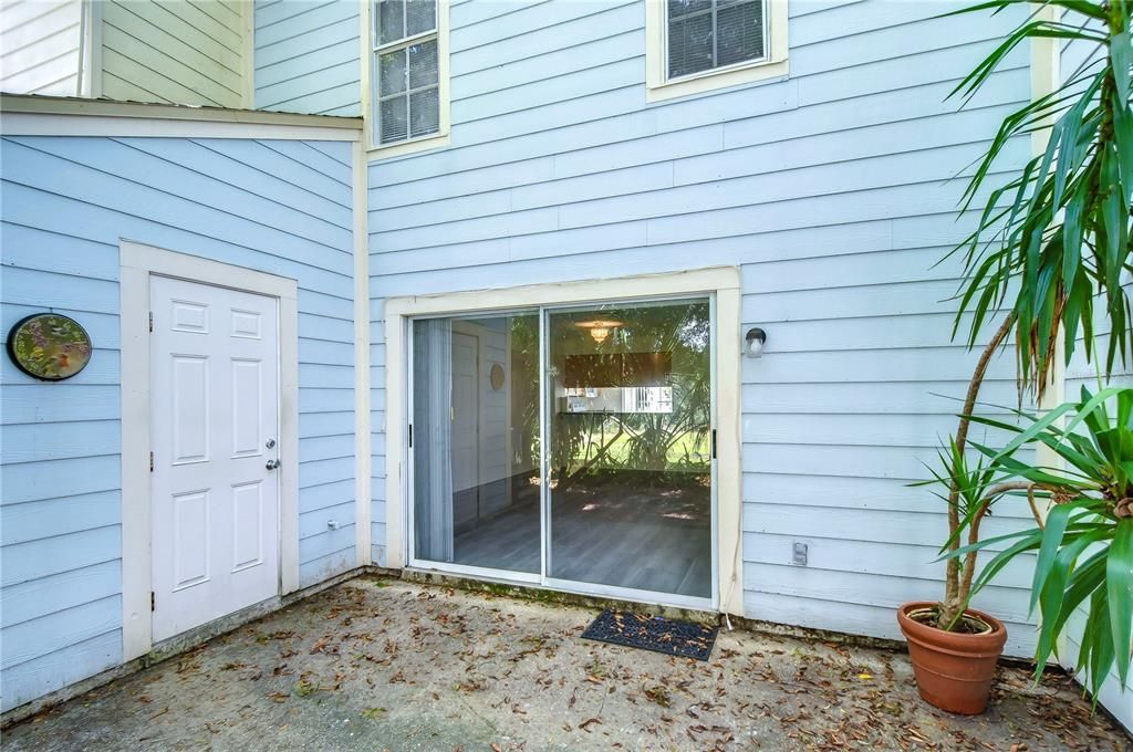 For Sale: $214,500 (2 beds, 2 baths, 1223 Square Feet)
