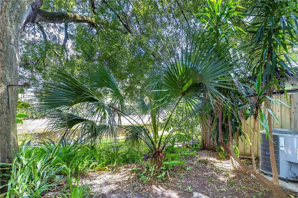 For Sale: $214,500 (2 beds, 2 baths, 1223 Square Feet)