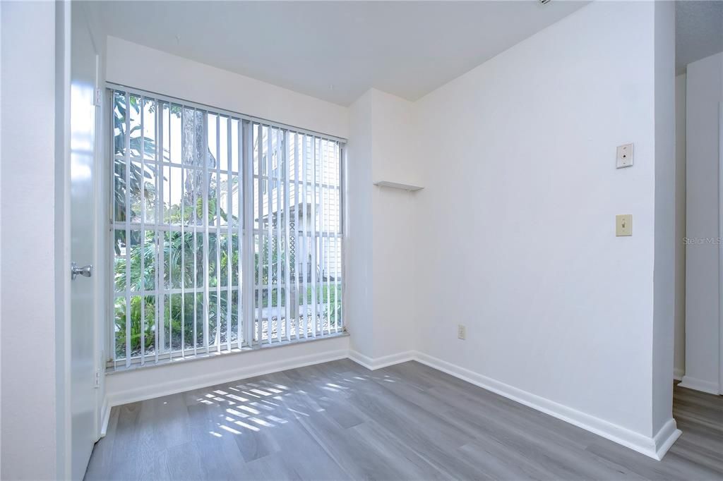 For Sale: $214,500 (2 beds, 2 baths, 1223 Square Feet)