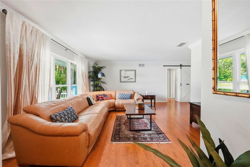 For Sale: $525,000 (3 beds, 2 baths, 2261 Square Feet)