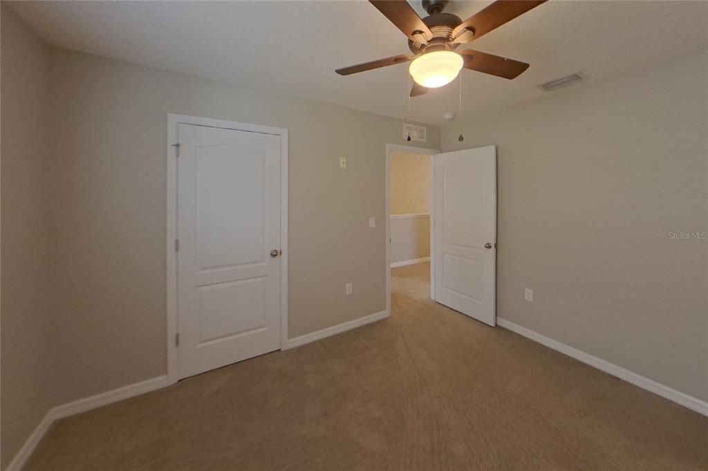 For Rent: $2,049 (3 beds, 2 baths, 1800 Square Feet)