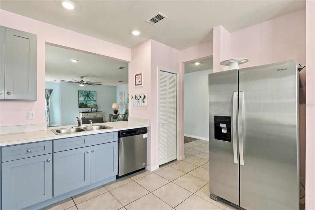 En Venta: $358,000 (3 camas, 2 baños, 1754 Pies cuadrados)