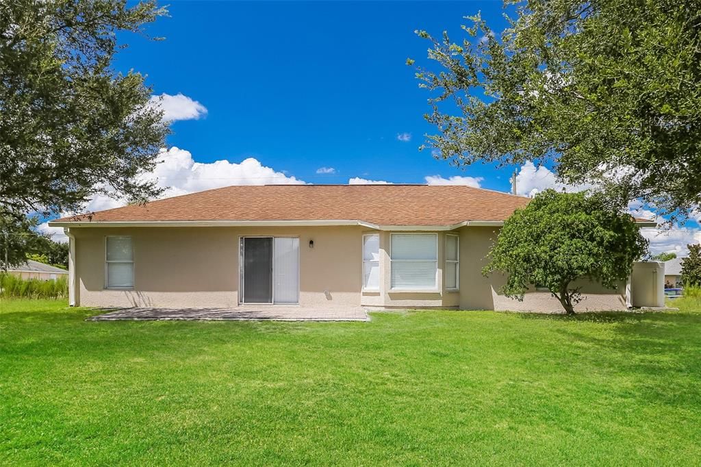 For Rent: $1,650 (3 beds, 2 baths, 1377 Square Feet)