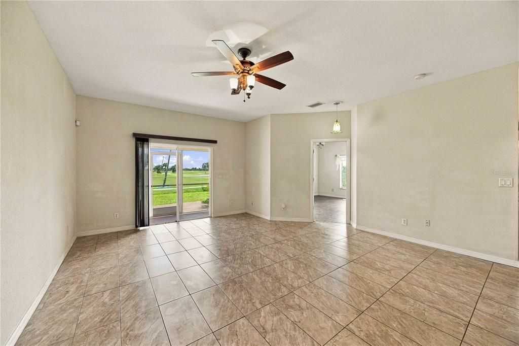 For Sale: $249,900 (3 beds, 2 baths, 1368 Square Feet)