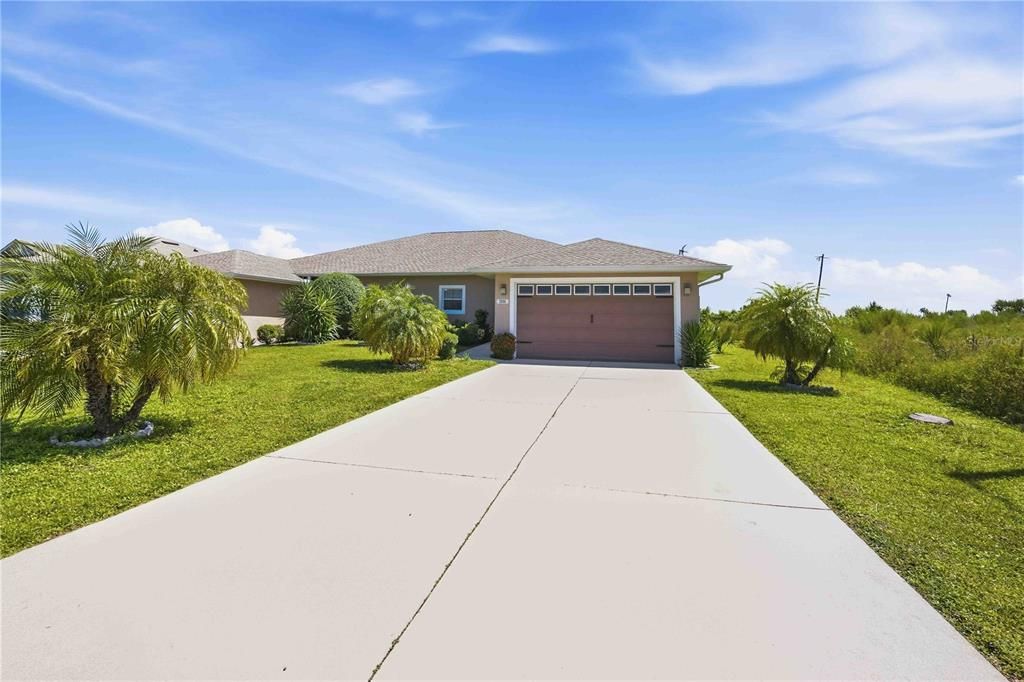 For Sale: $249,900 (3 beds, 2 baths, 1368 Square Feet)