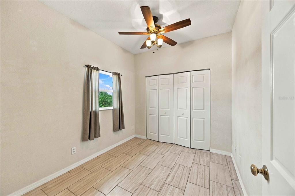 For Sale: $249,900 (3 beds, 2 baths, 1368 Square Feet)