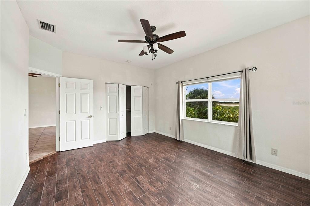 For Sale: $249,900 (3 beds, 2 baths, 1368 Square Feet)
