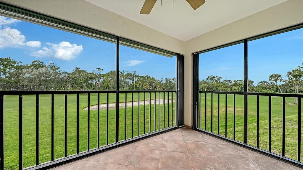 For Sale: $240,000 (2 beds, 2 baths, 983 Square Feet)