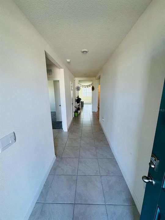For Rent: $2,500 (4 beds, 2 baths, 1815 Square Feet)