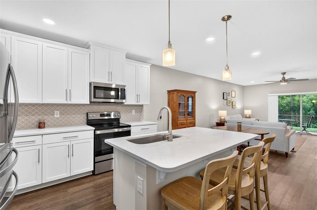 For Sale: $309,000 (3 beds, 2 baths, 1532 Square Feet)