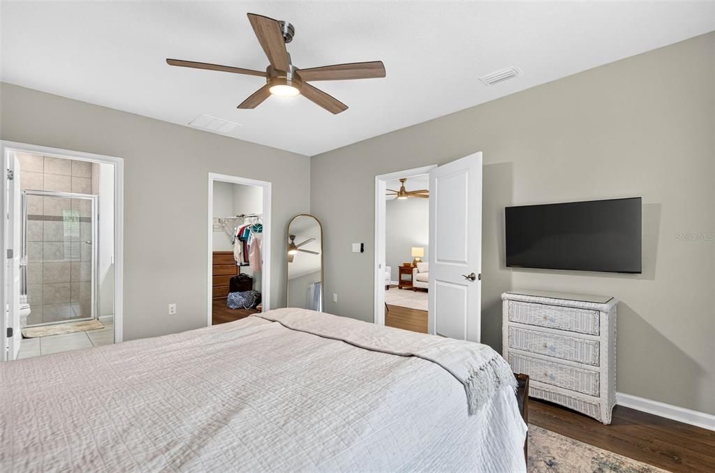 For Sale: $309,000 (3 beds, 2 baths, 1532 Square Feet)