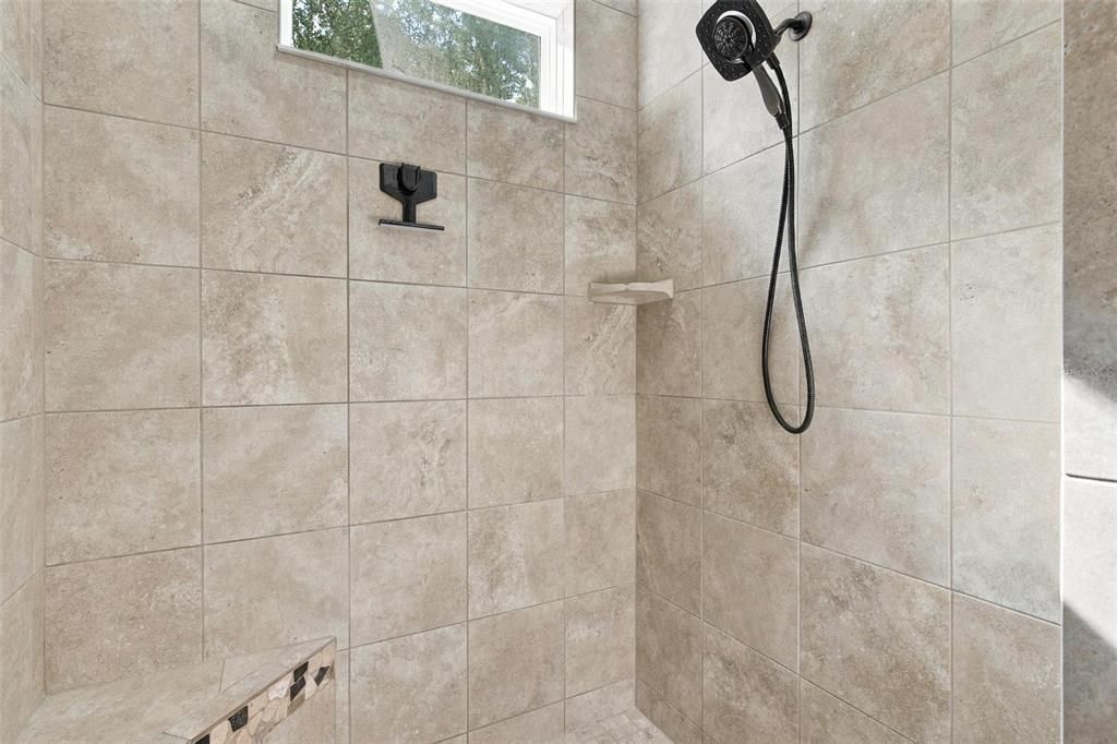 For Sale: $1,100,000 (4 beds, 3 baths, 2776 Square Feet)