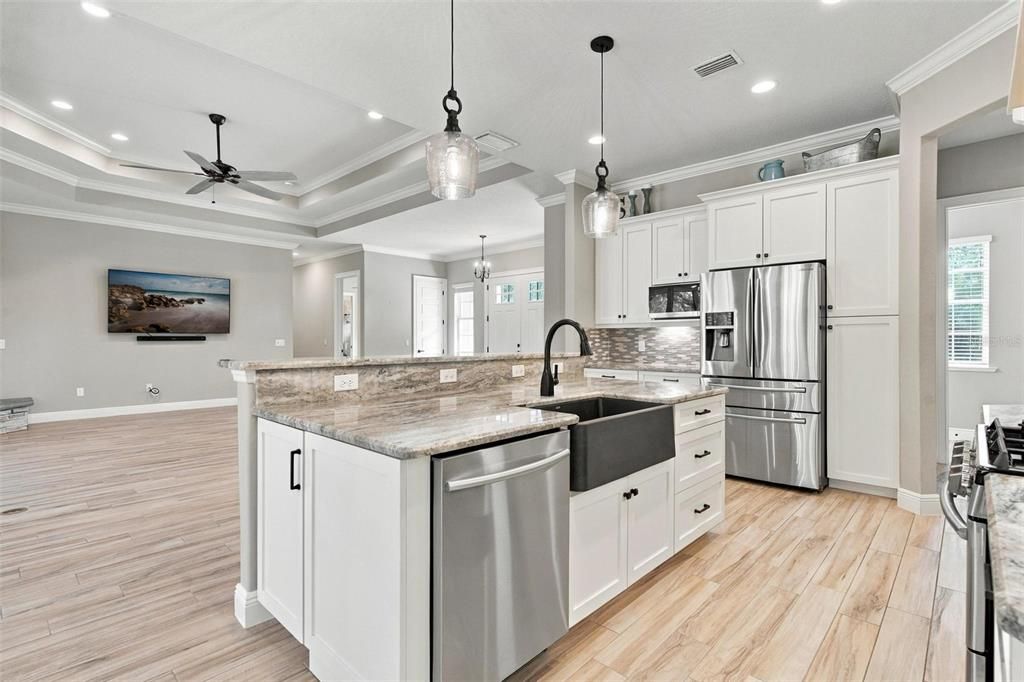 For Sale: $1,100,000 (4 beds, 3 baths, 2776 Square Feet)