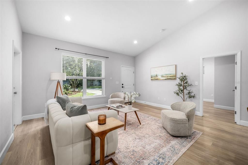 For Sale: $299,900 (3 beds, 2 baths, 1272 Square Feet)