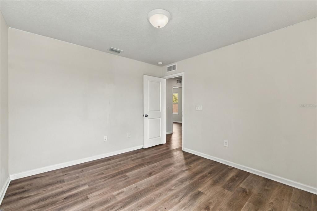 For Sale: $369,900 (4 beds, 2 baths, 2177 Square Feet)