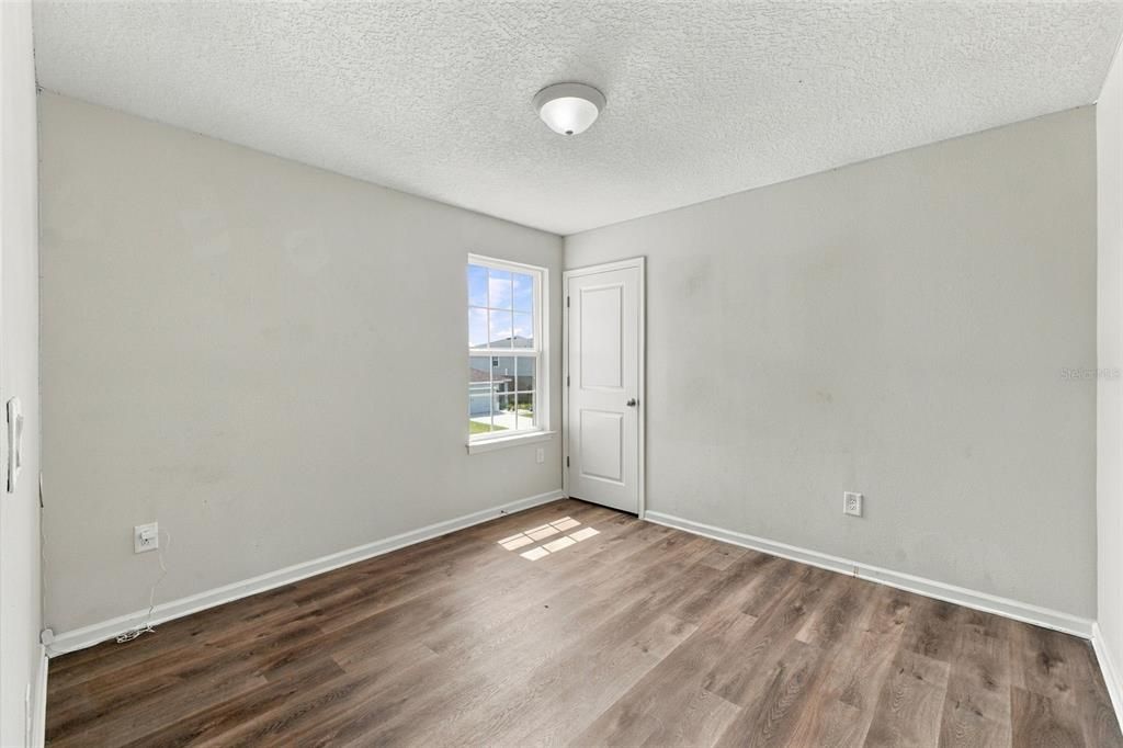 For Sale: $369,900 (4 beds, 2 baths, 2177 Square Feet)