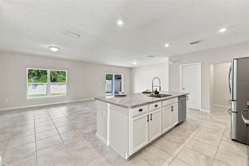 For Sale: $369,900 (4 beds, 2 baths, 2177 Square Feet)