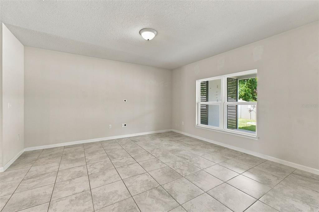 For Sale: $369,900 (4 beds, 2 baths, 2177 Square Feet)