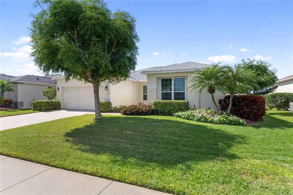 For Sale: $705,000 (3 beds, 2 baths, 1661 Square Feet)