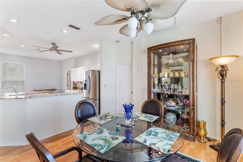 For Sale: $705,000 (3 beds, 2 baths, 1661 Square Feet)