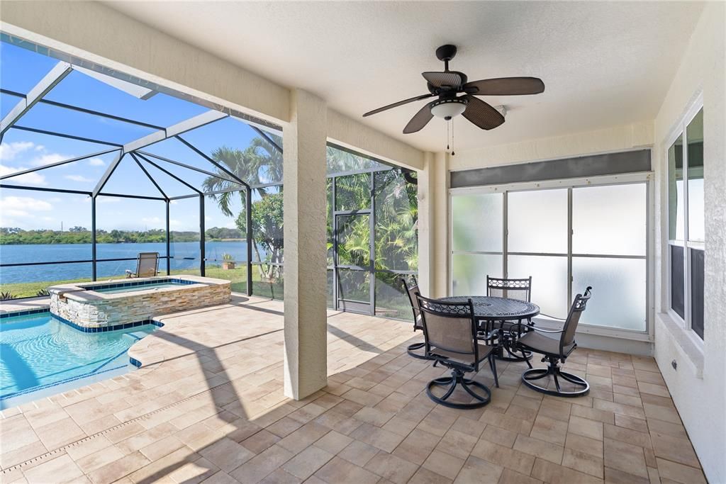 For Sale: $705,000 (3 beds, 2 baths, 1661 Square Feet)