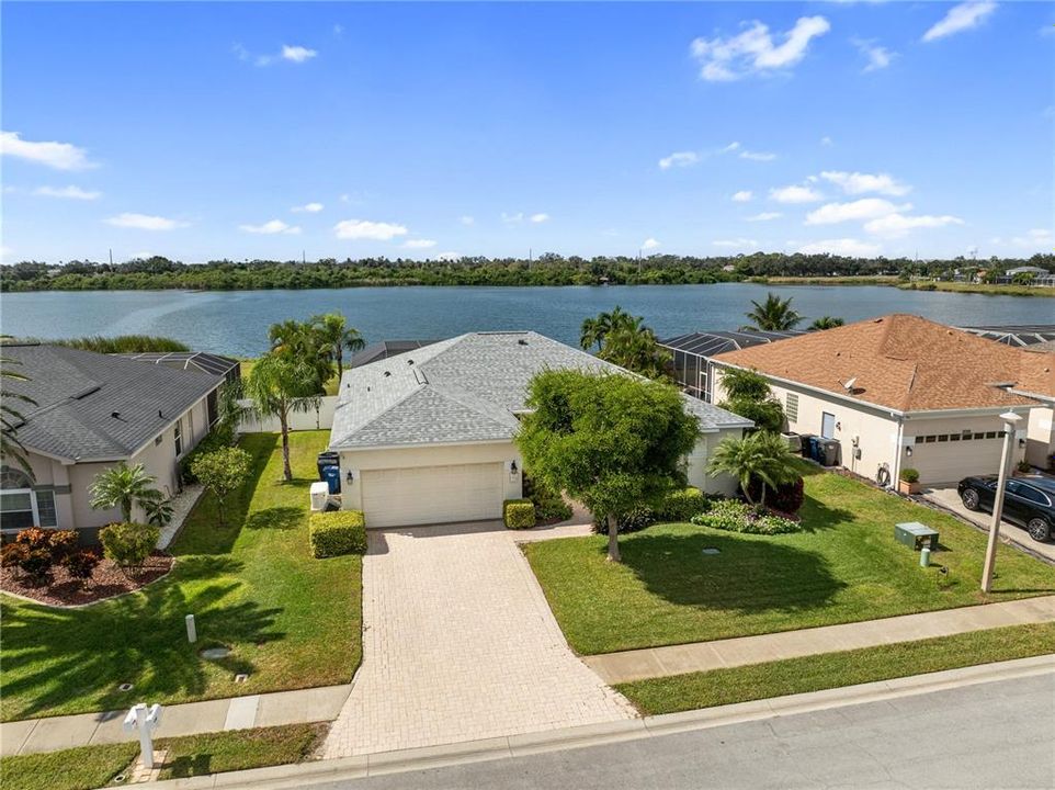 For Sale: $705,000 (3 beds, 2 baths, 1661 Square Feet)