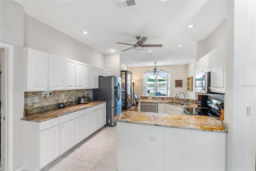 For Sale: $705,000 (3 beds, 2 baths, 1661 Square Feet)