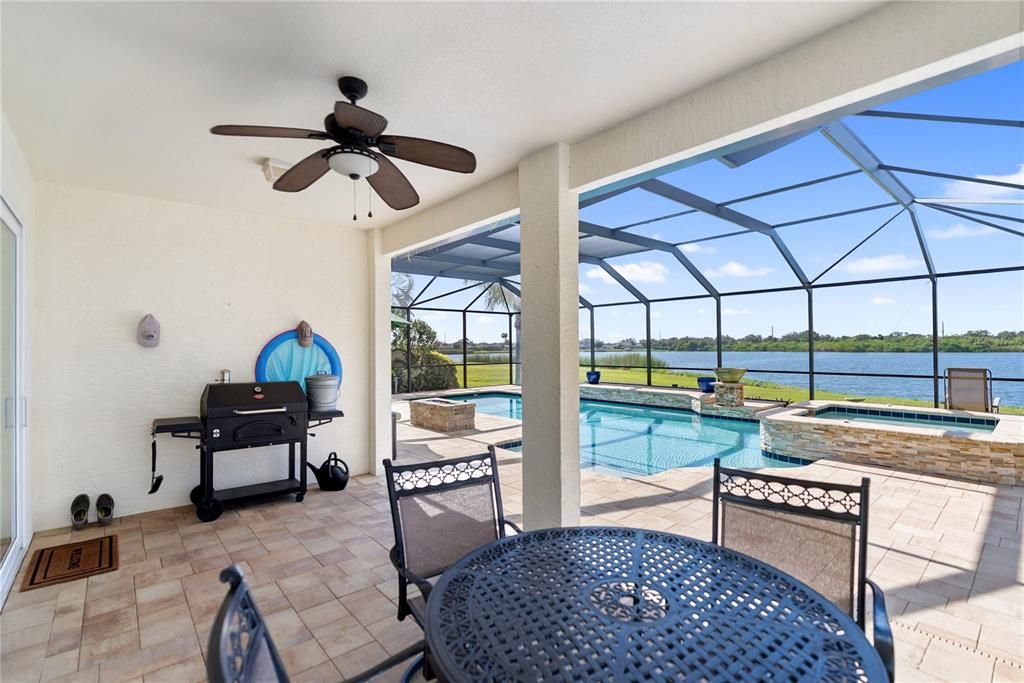 For Sale: $705,000 (3 beds, 2 baths, 1661 Square Feet)