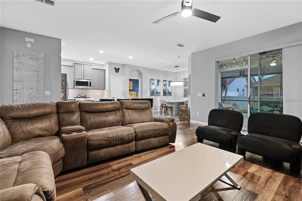 En Venta: $520,000 (3 camas, 2 baños, 1681 Pies cuadrados)