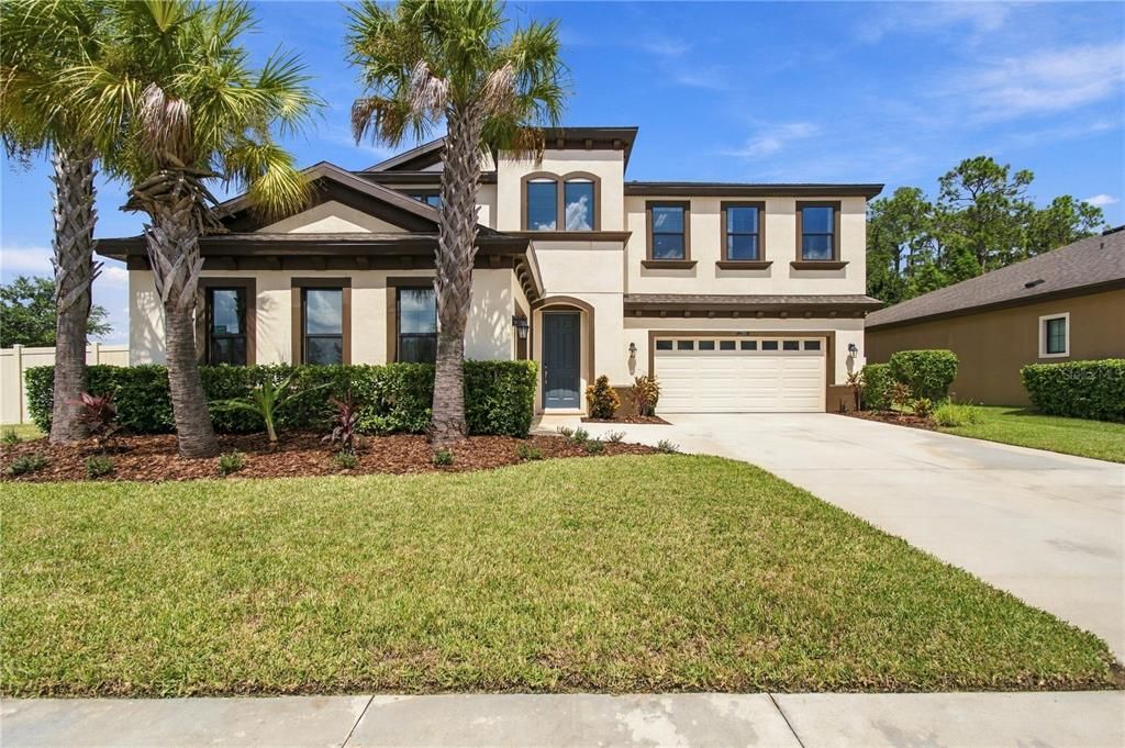 For Sale: $879,900 (5 beds, 4 baths, 4219 Square Feet)