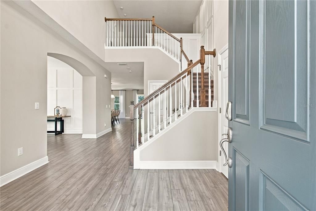 For Sale: $879,900 (5 beds, 4 baths, 4219 Square Feet)