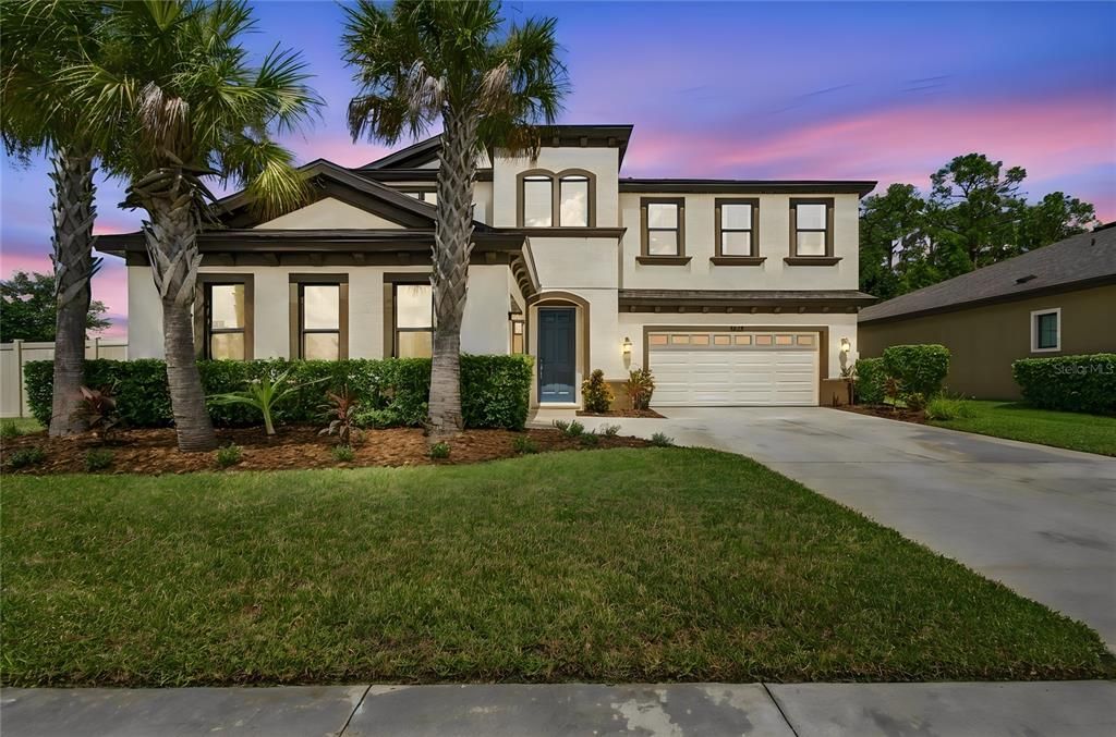 For Sale: $879,900 (5 beds, 4 baths, 4219 Square Feet)