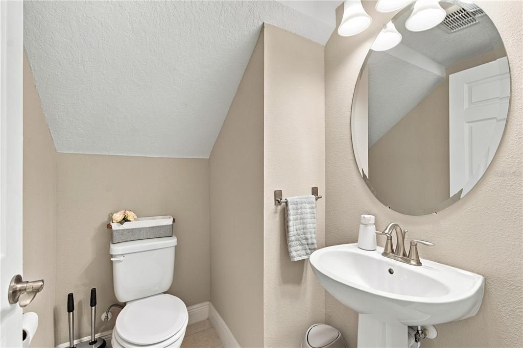 For Sale: $879,900 (5 beds, 4 baths, 4219 Square Feet)
