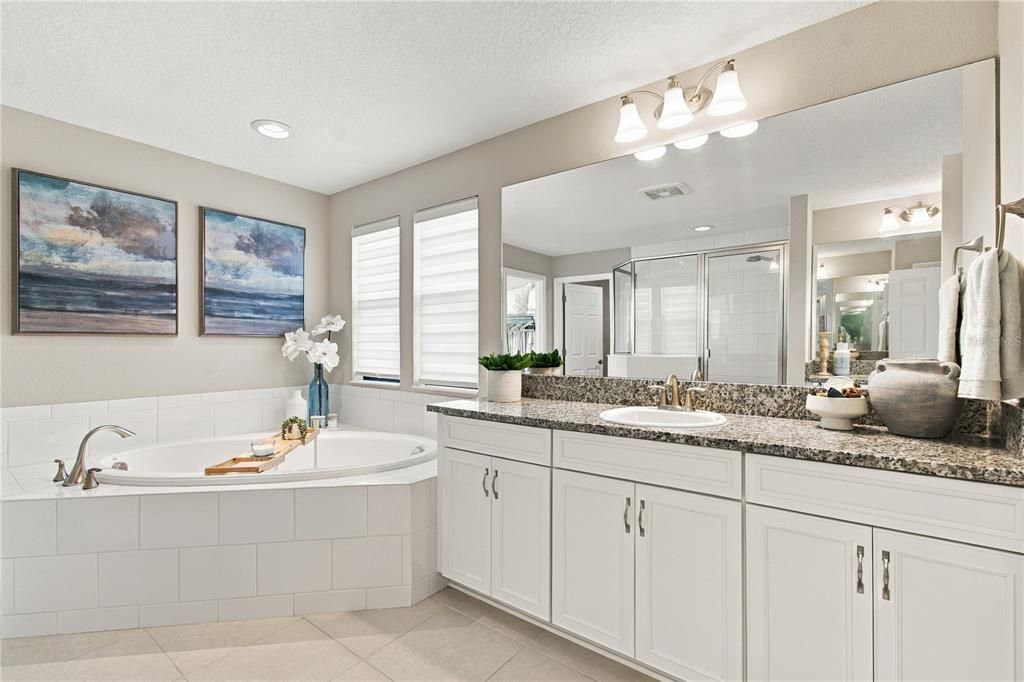 For Sale: $879,900 (5 beds, 4 baths, 4219 Square Feet)
