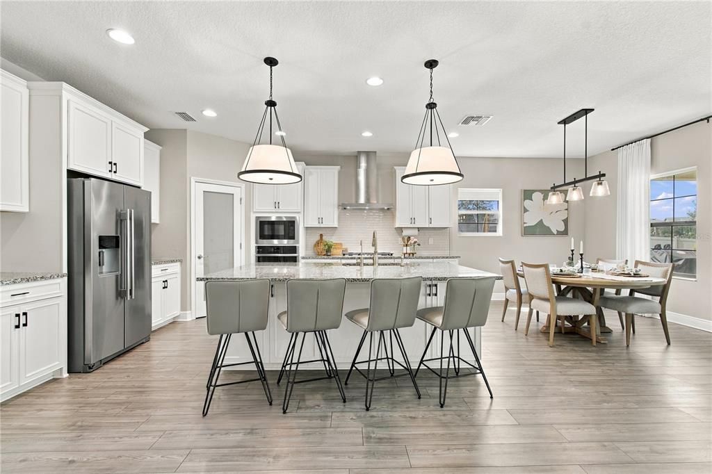 For Sale: $879,900 (5 beds, 4 baths, 4219 Square Feet)