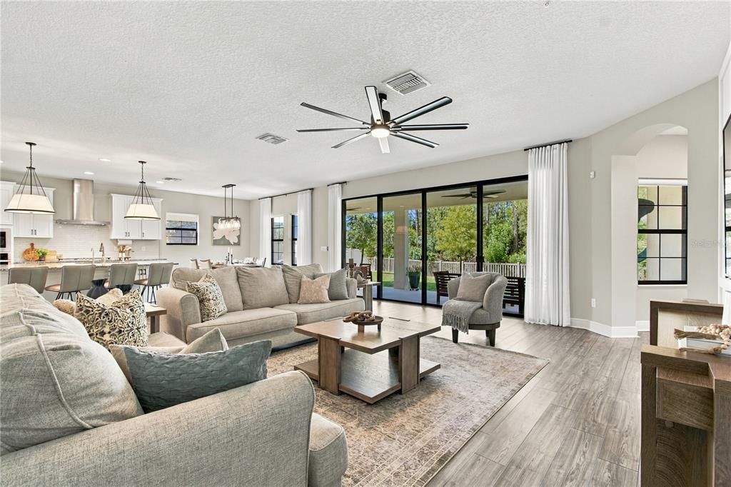 For Sale: $879,900 (5 beds, 4 baths, 4219 Square Feet)