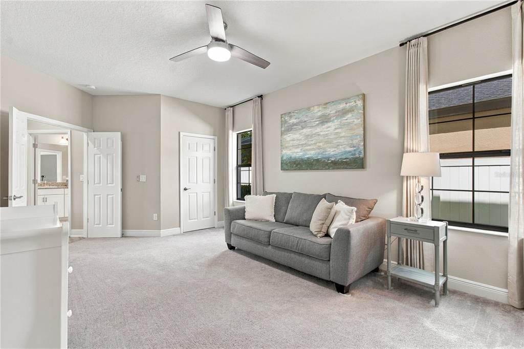 For Sale: $879,900 (5 beds, 4 baths, 4219 Square Feet)