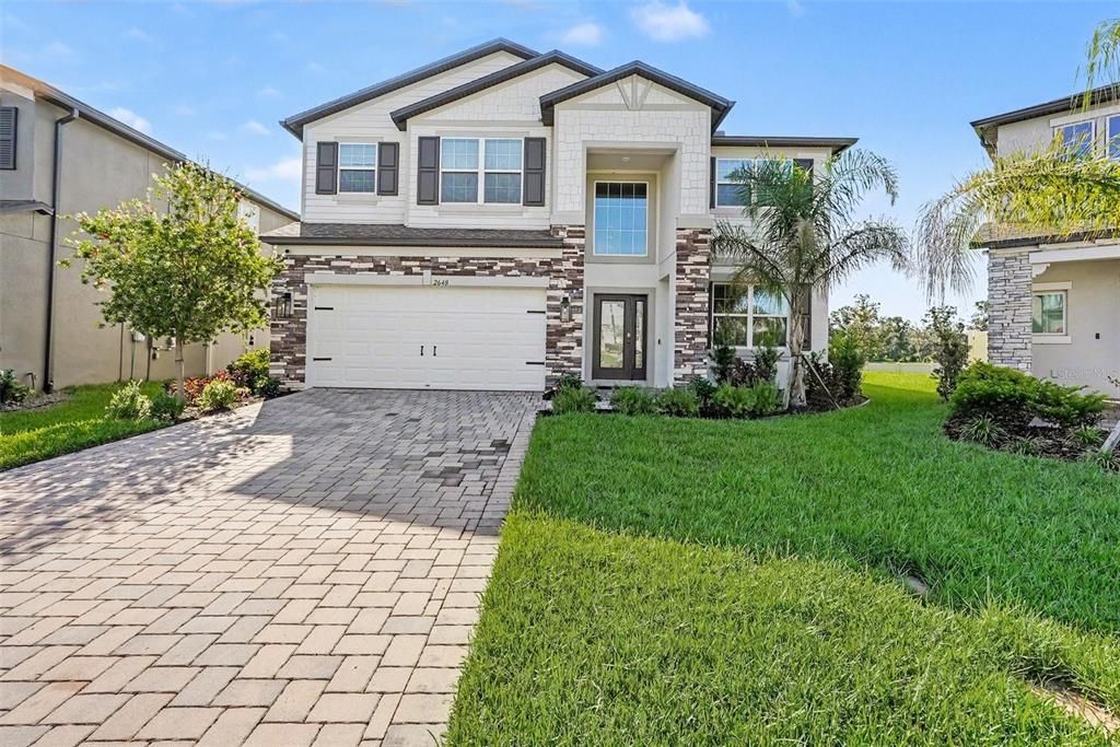 For Sale: $690,000 (5 beds, 4 baths, 3531 Square Feet)