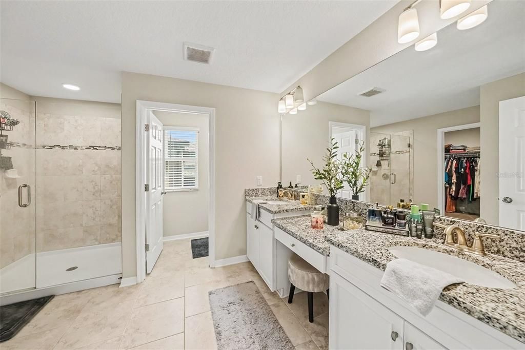 For Sale: $690,000 (5 beds, 4 baths, 3531 Square Feet)