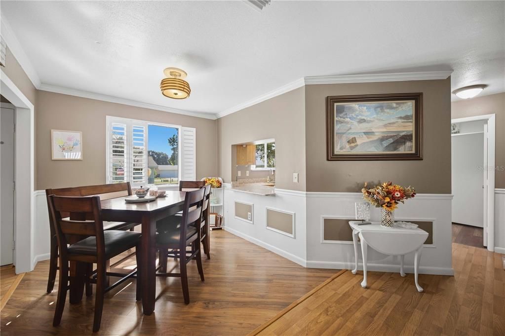 For Sale: $225,000 (2 beds, 2 baths, 1432 Square Feet)